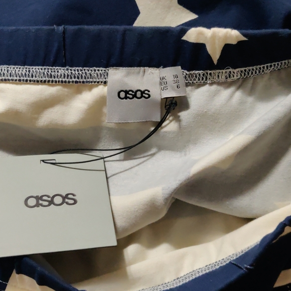 ASOS Navy blue & Ecru Stars & Stripes mini skirt - Picture 4 of 5